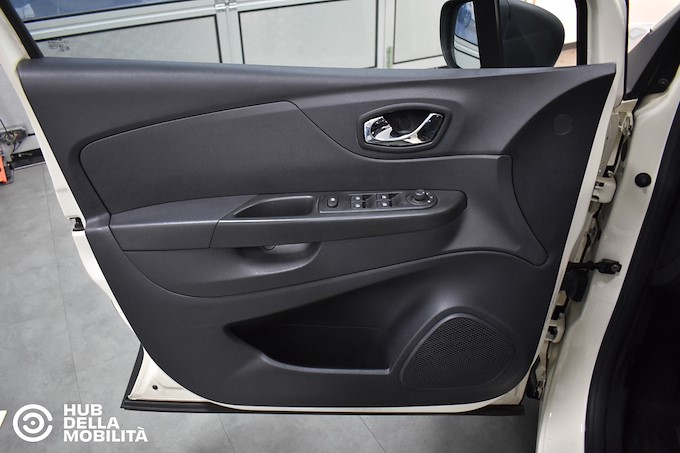 RENAULT Captur dCi 8V 90 CV Start&Stop Energy Zen Autocarro N1